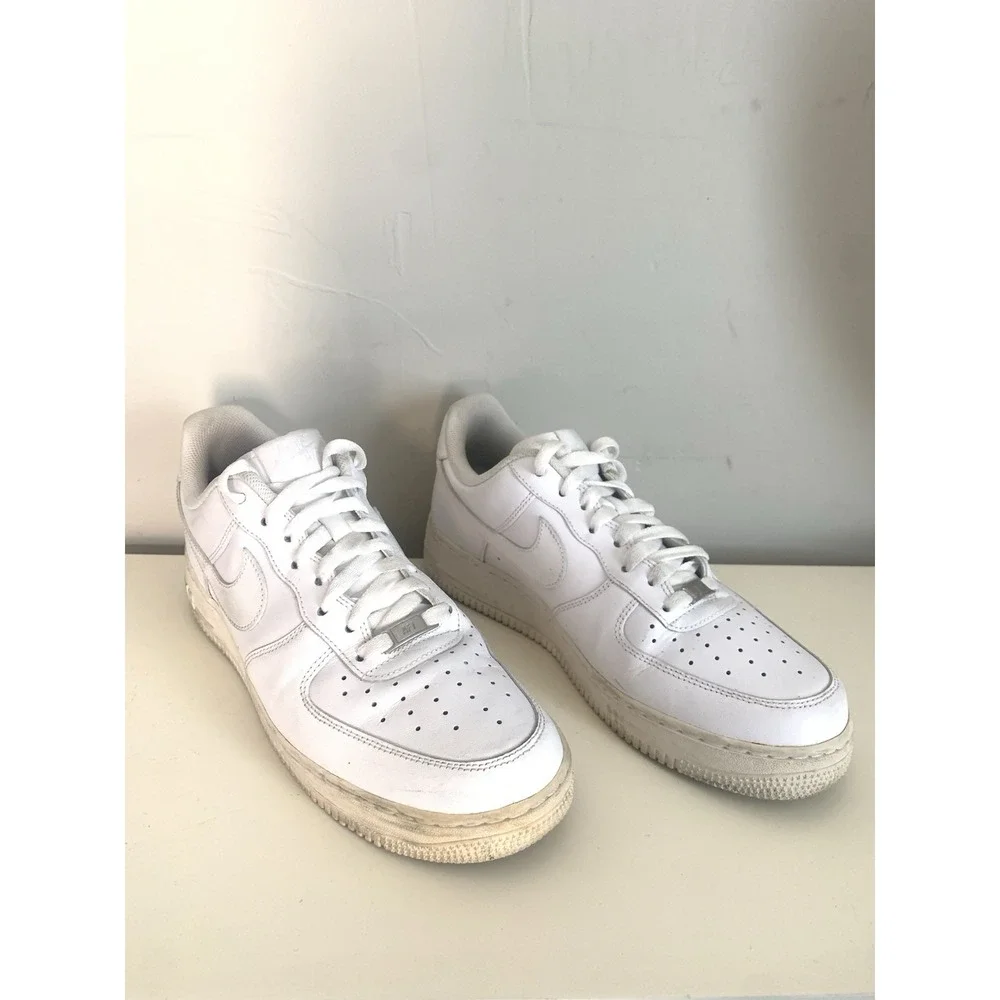 Nike Air Force 1 07 Low Triple White Men's Size 10.5 UK 9.5 / EU 44.5